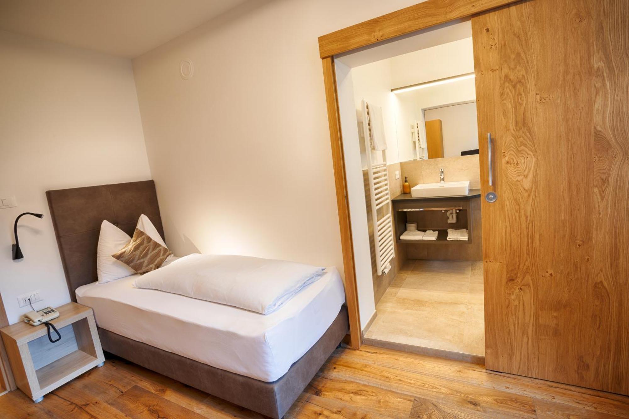 Hotel Lamm Натурно Экстерьер фото